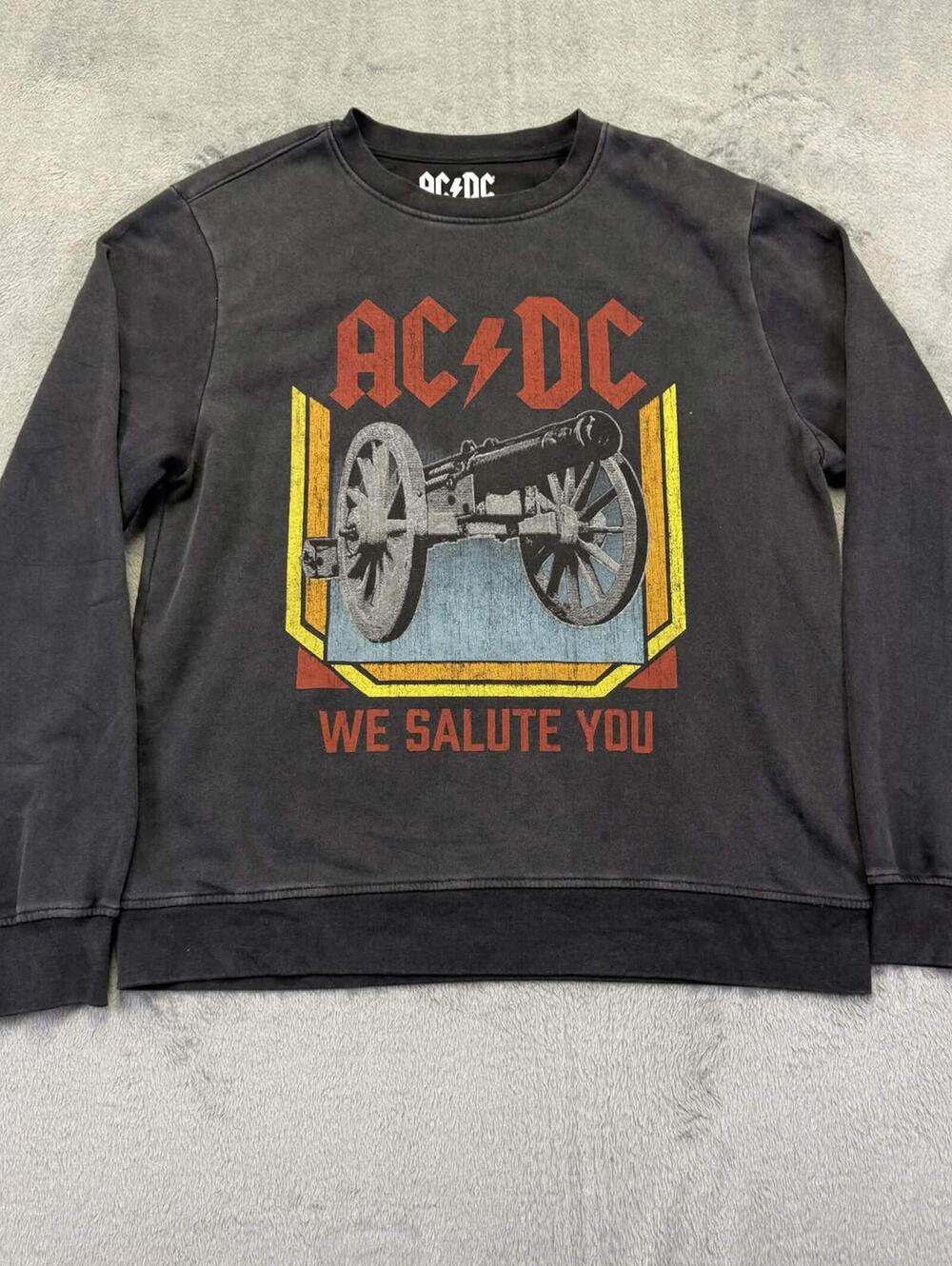 AC/DC Vintage Style Cnnon Graphic Pullover